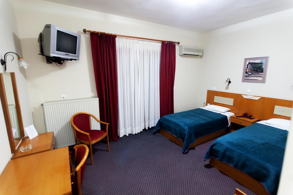 Filia Hotel Комотини Номер фото