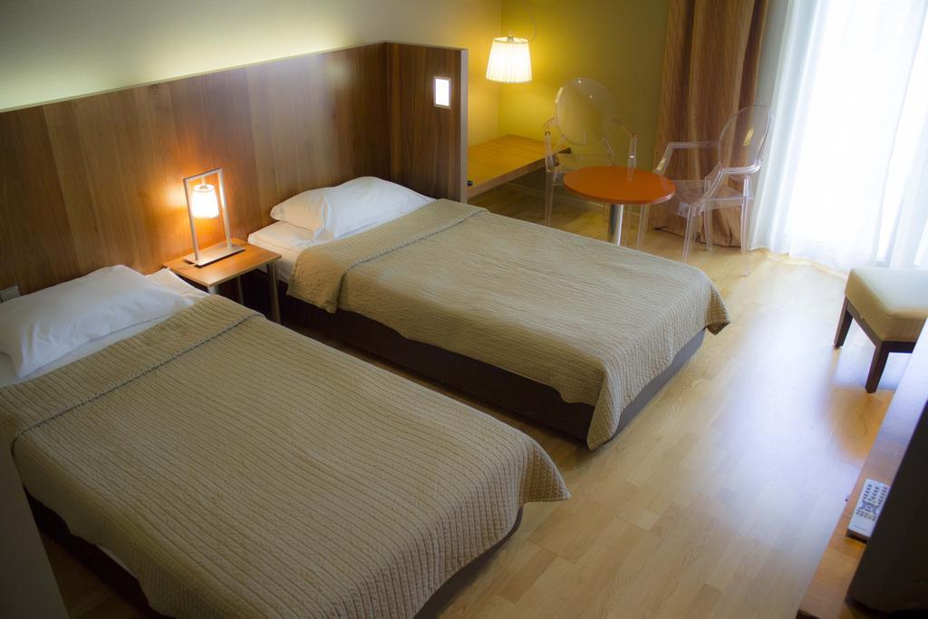 Filia Hotel Комотини Номер фото
