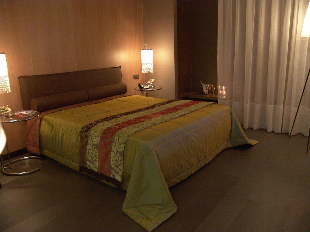 Filia Hotel Комотини Номер фото
