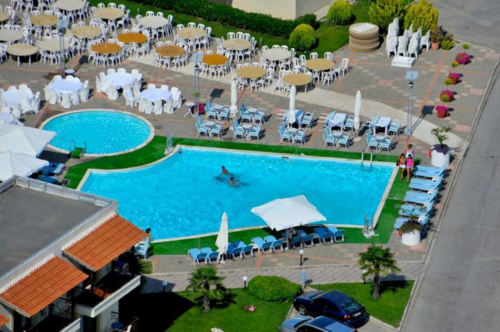 Filia Hotel Комотини Экстерьер фото